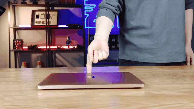 3a3a3d8f4a03453c963f45be373a59e5.gif